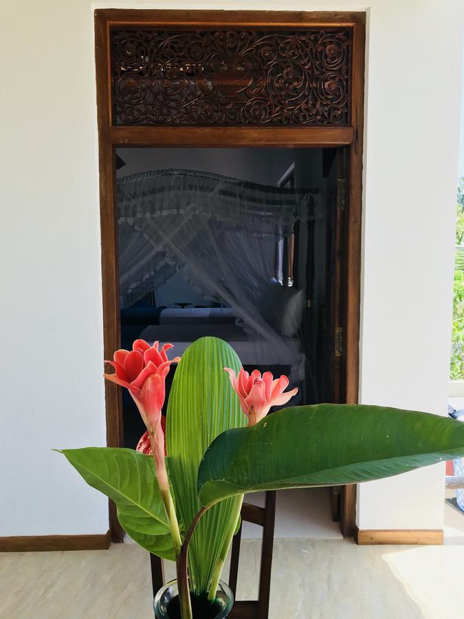 Neli Guests House Hotel Unawatuna Exterior photo